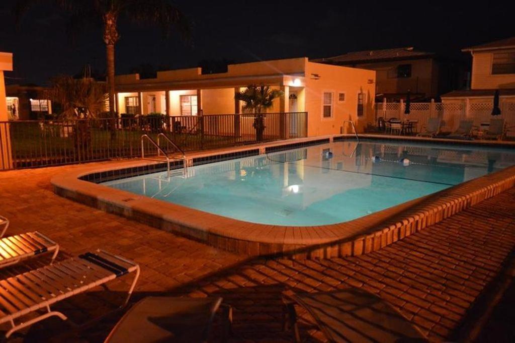 The Monterey Beach Resort St. Pete Beach Zewnętrze zdjęcie