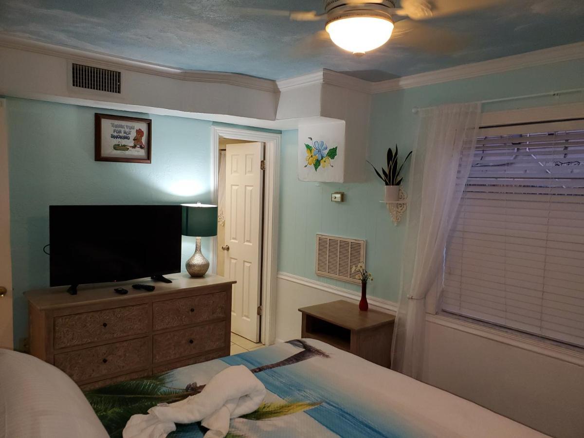 The Monterey Beach Resort St. Pete Beach Zewnętrze zdjęcie